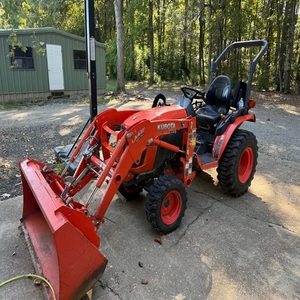 Tracteur compact Kubota B2301 avec chargeur frontal, 4 roues motrices, tracteur utilitaire agricole pour travaux sur le terrain - Product Image 6