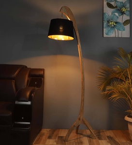Lampe sur pied trépied de luxe en métal noir et tissu avec base en bois, OEM ODM, faible MOQ, prix d'usine, vente en gros, approvisionnement en vrac - Product Image 3
