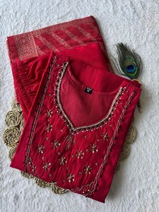 Salwar Kameez de marque indienne et pakistanaise de qualité supérieure avec broderie en georgette et dupatta à prix avantageux - Product Image 5