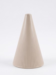 Iron Hot Sale Powder Coated Fancy Flower <b>Vase</b> Cone Shape with <b>Unique</b> Colors American Style Table Top Home Decor Flower <b>Vase</b> - Product Image 3