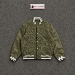 Veste universitaire de luxe en PU imprimé pour homme, style premium, avec col rabattable et fermeture boutonnée - Product Image 5
