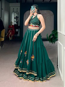 Último Modelo de Lehenga Choli Tradicional para Boda, Tela Ligera con Capas, Corte Amplio, Blusa Elegante para Mujer, Ajuste Delgado, Largo hasta el Suelo - Product Image 5