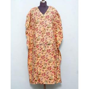 Robe tunique longue pour femme, noire et blanche, élégante, style plage, en coton biologique, imprimé floral, kaftan d'été - Product Image 1