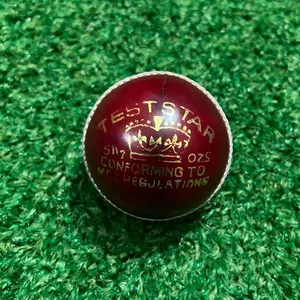 ลูกบอลคริกเก็ตหนังภาษาอังกฤษสีแดงลูกบอลมืออาชีพเย็บด้วยมือ - Product Image 1