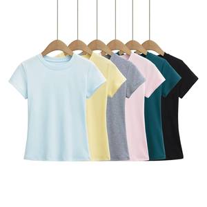 T-shirt de fitness d'été pour femme, col rond, compression, yoga, haut court, sans couture, en spandex doux et coton, grande taille, imprimé - Product Image 1