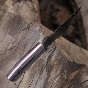 Cuchillo de caza forjado a mano de acero de alto carbono con funda Scout Carry - Cuchillo de caza para exteriores de espiga completa con hoja con recubrimiento en polvo - Product Image 3