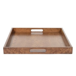 Plateau ottoman élégant en bois massif avec poignées, plateau de service décoratif moderne en noyer, décoration intérieure haut de gamme pour hôtel et cuisine - Product Image 2