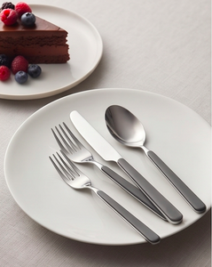 Ensemble de couverts noirs à finition argentée, élégants en acier inoxydable, pour la salle à manger, la cuisine, les mariages, les fêtes et une utilisation polyvalente - Product Image 4