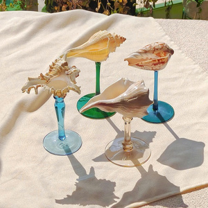 Copa de vino hecha a mano con concha marina, vajilla navideña costera, copa de vino con forma de concha, copa para boda en la playa, regalo para ella y decoración. - Product Image 4