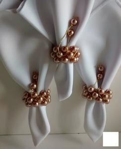 Anillo para Servilletas Hecho a Mano con Cuentas Decorativas, para Eventos de Boda, Cenas Elegantes y Decoración de Mesa Sofisticada - Product Image 1