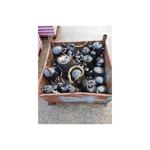 Chatarra de compresores de nevera de fábrica con alambre de cobre 99.99% en su interior - Product Image 1