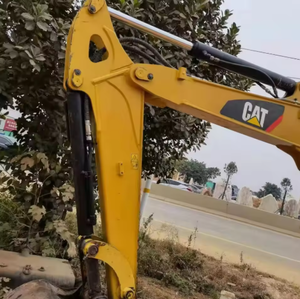 Excavatrice compacte Caterpillar 305.5 |   Équipement de construction fiable |   Prêt pour le travail - Product Image 2