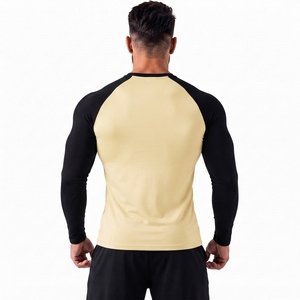 Camiseta Deportiva de Manga Larga para Hombre, Color Mostaza y Negro, Estilo Raglán, de Secado Rápido, Spandex y Poliéster - Product Image 2
