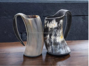 Tasse à Corne à Boire Viking Médiévale Authentique de 450ml Fabriquée à la Main en Verre Naturel Chope Poli Inspiré Art Nordique Artisanat Naturel - Product Image 2