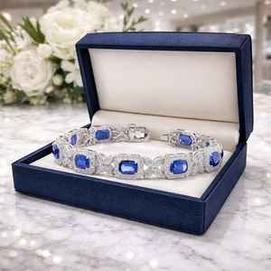 Pulsera de compromiso y boda de zafiro natural, corte cojín, oro blanco de 18 quilates, VS1, gema azul de lujo, regalo para mujer - Product Image 3