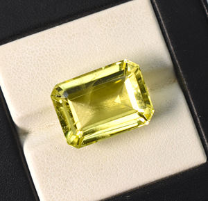 Pierre précieuse naturelle en quartz citron émeraude octogonale 18x13x9 mm 15,55 carats, pierre précieuse non montée pour la création de bijoux - Product Image 2