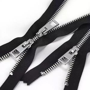 OEM 2026 Fermeture éclair métallique bidirectionnelle 3 # /5 # /8 #   Fermeture éclair en laiton avec curseur à verrouillage automatique pour vérins - Product Image 4