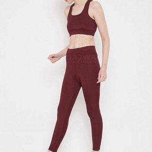 Ensemble de yoga pour entraînement quotidien et utilisation en salle de sport, avec tissu doux et matériau durable pour un confort et des performances durables - Product Image 4