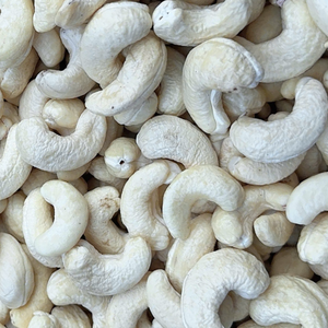 Trusted Supplier Raw Cashew <b>Nuts</b> WW180, WW240, WW320, LP, WS Cashew <b>Nuts</b> Cashew <b>Nut</b> Kernels From Santigo Vietnam - Product Image 1