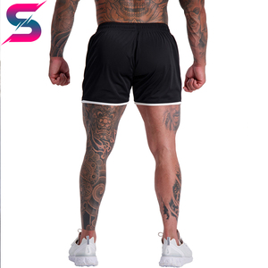 Shorts de sport pour la gym, style tendance, noir et blanc contrastés, fabriqués à la main, tissu doux et écologique, pour l'entraînement et le fitness. - Product Image 2