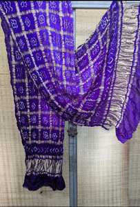 Dupatta ethnique en soie Bandhani Ghachhola pré-décorée - Product Image 3