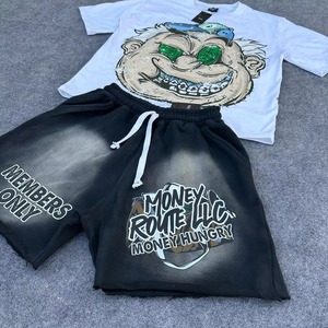 ชุดเซ็ตแทรคสูทลำลองผู้ชายแฟชั่นสีดำขาว ผ้าฟลีซมีฮู้ด ซิปหน้า ทรงโอเวอร์ไซส์ ปักอักษรสีเหลืองตามสั่ง - Product Image 4