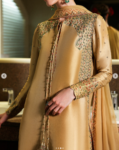 Sari/Saree/Shari de Seda Dorada Bordada SADIA AUN HUTE COUTURE, Traje Tradicional de Boda para Mujer, Largo hasta el Suelo, India, Pakistán - Product Image 2