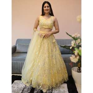 Magnifique Filet à Paillettes Beige Réception Wear Lehenga Choli avec Dupatta pour Femme - Product Image 4