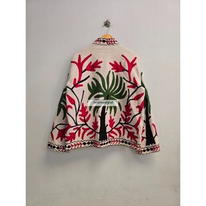 Veste brodée ouzbèke faite à la main, veste courte Suzani, veste bohème chic, veste de soirée pour femmes, manteau - Product Image 5