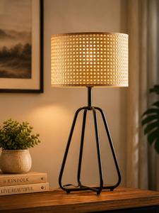 Lámpara de Mesa de Ratán con Marco Metálico, Lámpara de Pie para Dormitorio, Pantalla Tejida, Luz Decorativa para Sala de Estar, Dormitorio, Decoración de Hogar de Lujo - Product Image 2