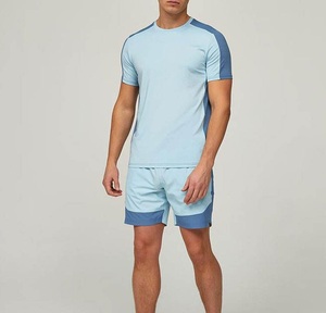 Conjunto Deportivo de Verano para Hombre, Camiseta de Cuello Redondo y Pantalones Cortos, Color Azul Claro con Bloques de Color, Secado Rápido, Ligero, Poliéster - Product Image 2