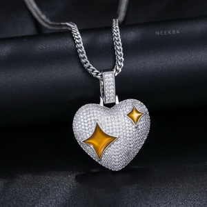 Colgante de Corazón de Moissanita - Colgante de Plata de Ley 925 con Forma de Corazón de Moissanita, Colgante de Corazón Brillante - Product Image 1