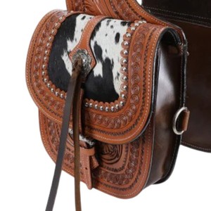 Bolsa de sillín de cuero para caballo estilo western, doble bolsillo, resistente, con herrajes de latón y cierre de correa con hebilla, para equitación de sendero y accesorios de caballo - Product Image 2