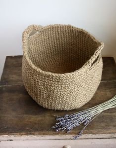Cesta de Almacenamiento de Fibra Vegetal iKnit con Asas, Forma Circular, Estilo Rústico, para Guardar Objetos Diversos - Product Image 3