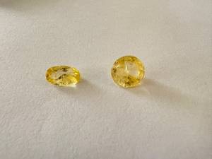 Saphir jaune naturel non chauffé rond et ovale certifié IGI 4-5 mm pour la fabrication de bijoux - Product Image 3