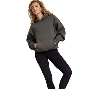 Sweat-shirt à capuche personnalisé pour femme en molleton gris anthracite, coupe oversize, manches longues, style streetwear décontracté, chaud et doux, OEM - Product Image 2