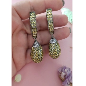 Aros de Latón Plateado de Primera Calidad con Circonitas para Mujer, Ideales para Fiestas Nocturnas, Colección de Moda - Product Image 1