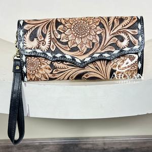 Cartera de mano de cuero de vaca grabado a mano con diseño de girasol y correa para la muñeca para mujer, cartera larga con bolsillo con cremallera, OEM ODM al por mayor - Product Image 1