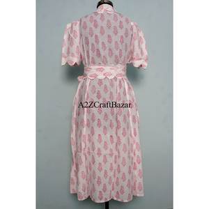 Robe maxi élégante à fleurs vintage avec tissu doux et confortable pour le bureau et les occasions professionnelles, design professionnel pour femmes - Product Image 6