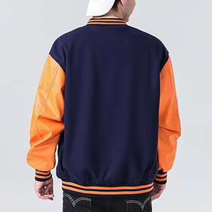 Veste de sport pour homme bleu marine avec manches orange, blocs de couleur, fermeture éclair sur le devant, vêtement décontracté pour l'automne - Product Image 1