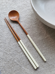 Asian Food Noodles Sushi Sticks <b>Reusable</b> Wood <b>Chopsticks</b> Set On Wooden Chop Sticks Kitchen Restaurant Cutlery Tableware - Product Image 6