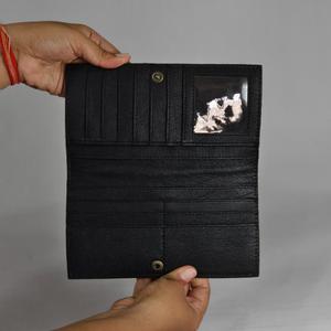 Cartera Larga de Cuero Genuino Hecha a Mano con Grabado Floral, Estilo Bohemio, Cierre Plegable, para Uso Diario de Mujeres - Product Image 4