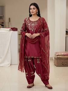 <b>Women's</b> <b>3</b> <b>Piece</b> Embroidered Satin Woven Sequined <b>Suit</b> Set Maroon O-Neck Full Sleeve Regular Fit Knee Length Elegant Style - Product Image 3
