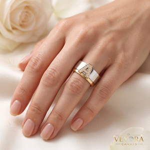 Anillo de Oro Sólido Personalizado con Letra A y Diamante Moissanita, Elegante Accesorio de Joyería Brillante - Product Image 2