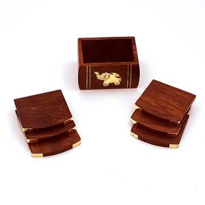 Ensemble de sous-verres en bois et en laiton pour la décoration de table de bureau, articles anciens, sous-verres élégants et fonctionnels, décoration pour la maison et le bureau - Product Image 4