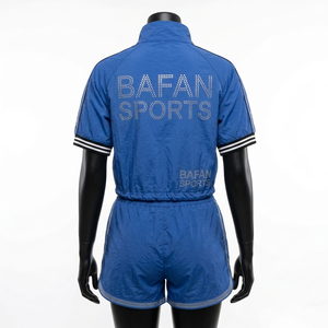 Chaqueta Corta Tipo Windbreaker Azul para Mujer, Premium, 120 GSM, Poliéster Taslon, con Logotipo Personalizado - Product Image 4