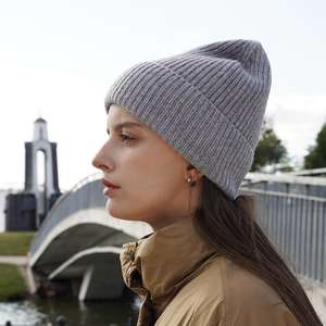 Gorros de Invierno Personalizados con Logotipo Bordado para Hombre y Mujer, Tejido de Punto Acrílico, Algodón, Cachemira y Lana Merino, Diseño de Marca - Product Image 1