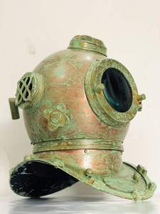 Casco de Buceo Antiguo de Cobre y Latón, Pieza Decorativa para Decoración Náutica del Hogar - Product Image 2