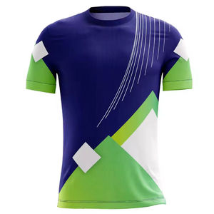 Ensemble de maillots de football personnalisés en gros pour équipes, uniforme de football avec impression par sublimation, 100 % polyester, anti-humidité, séchage rapide, coupe courte à l'avant - Product Image 2