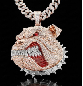 Collier Pendentif Tête de Chien en Moissanite Couleur Or Rose, Breloque Animale Effet Glaçon, Bijou Audacieux - Product Image 1